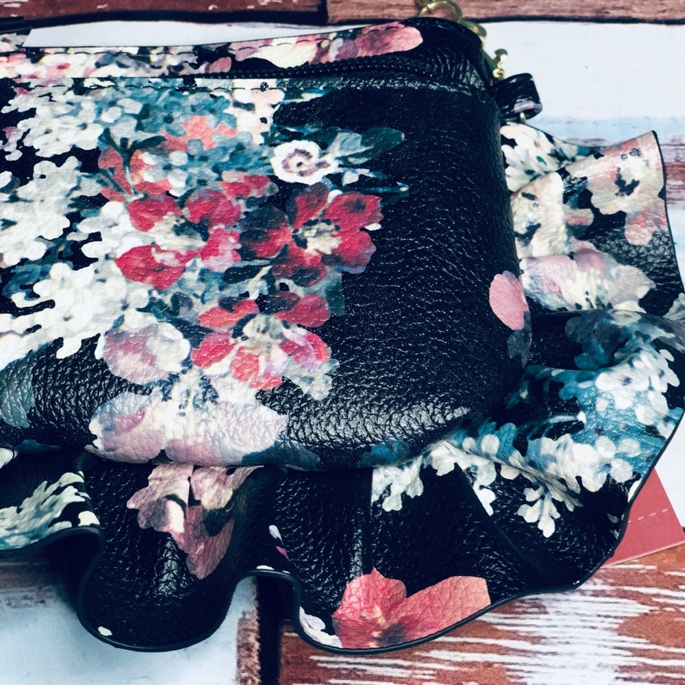 NWT Arizona Ruffle Clutch Satchel Purse - Picture 4 of 9